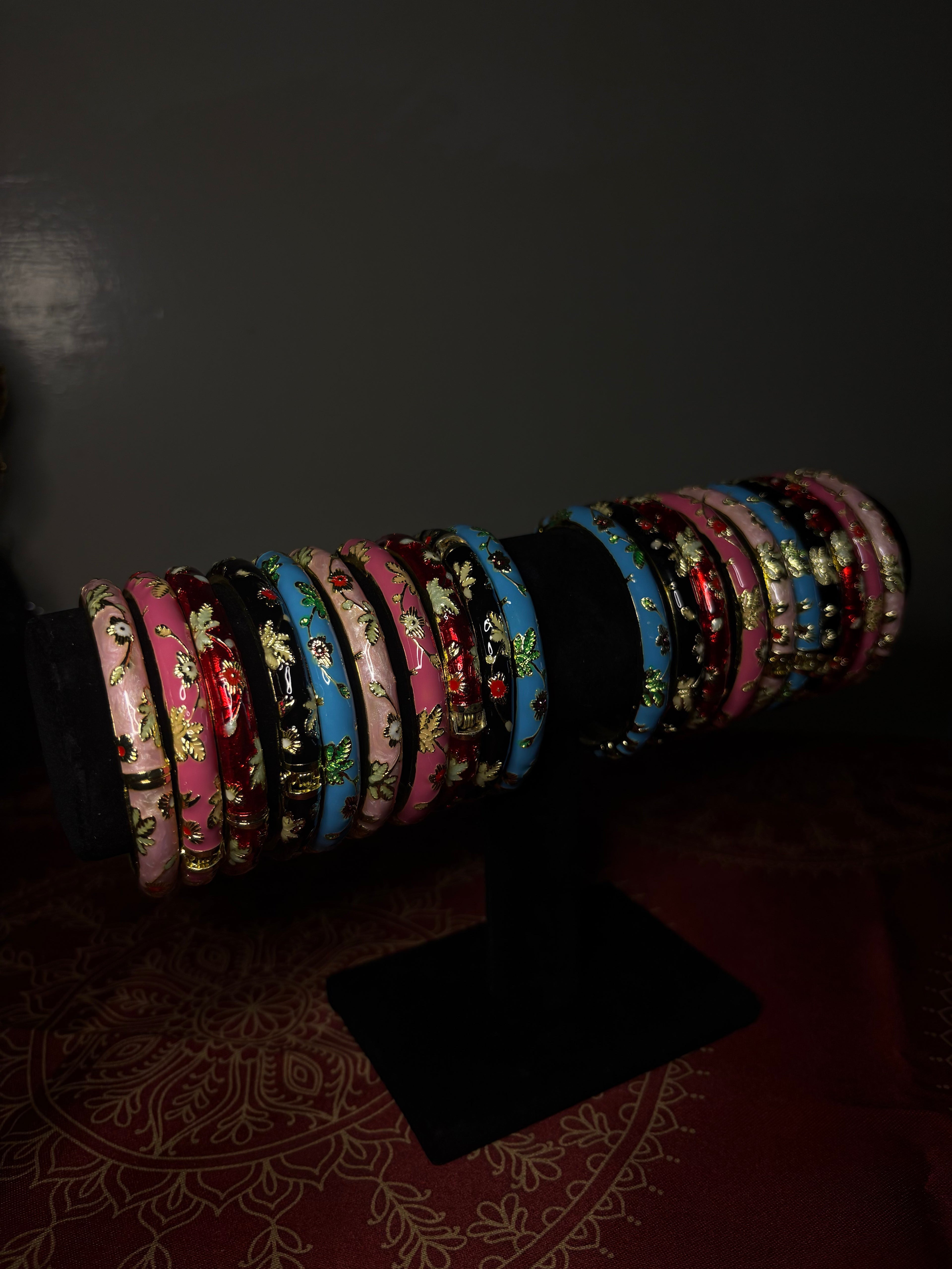 COLORED BANGLES